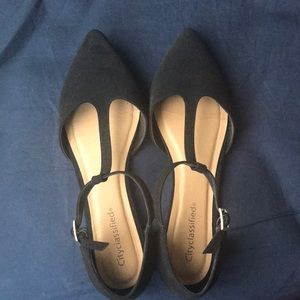 City Classified black flats size 9